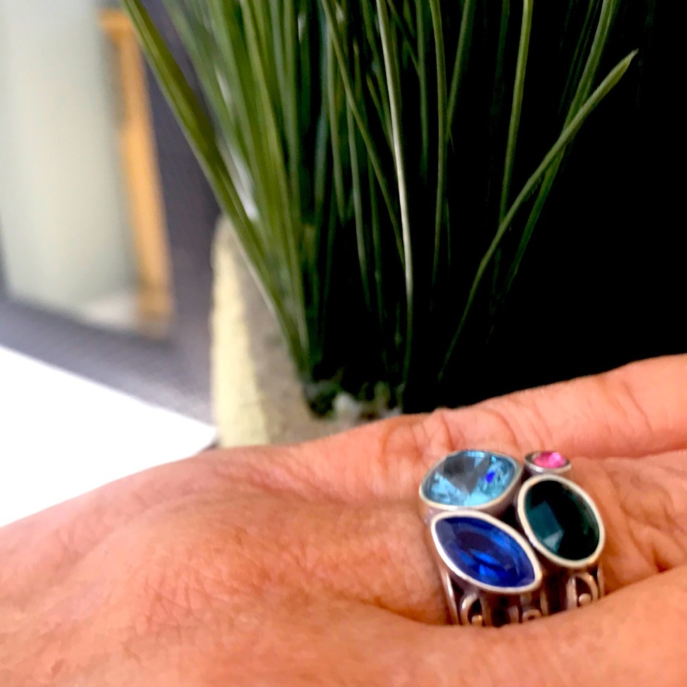 silver 4 stone Brighten ring size 8